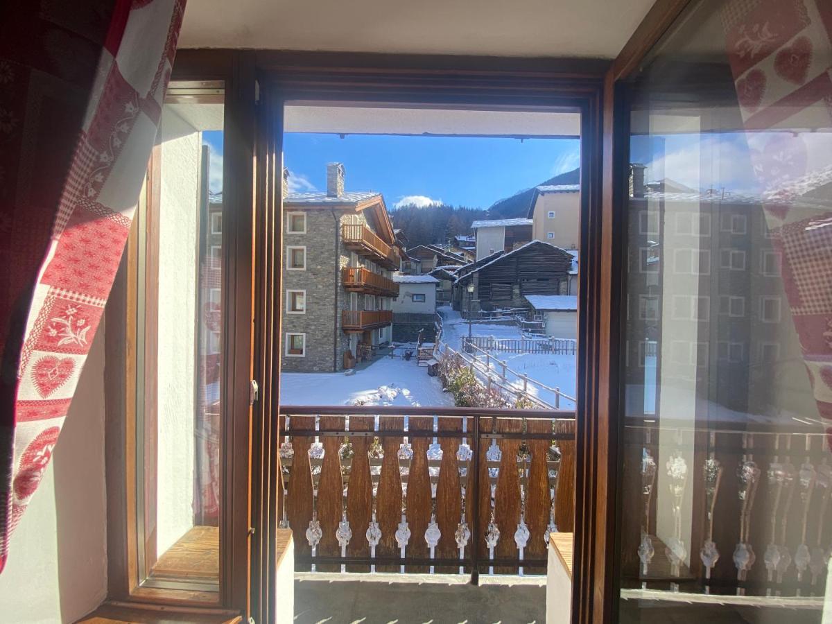 Maison Rongier nel centro di Cogne Esterno foto