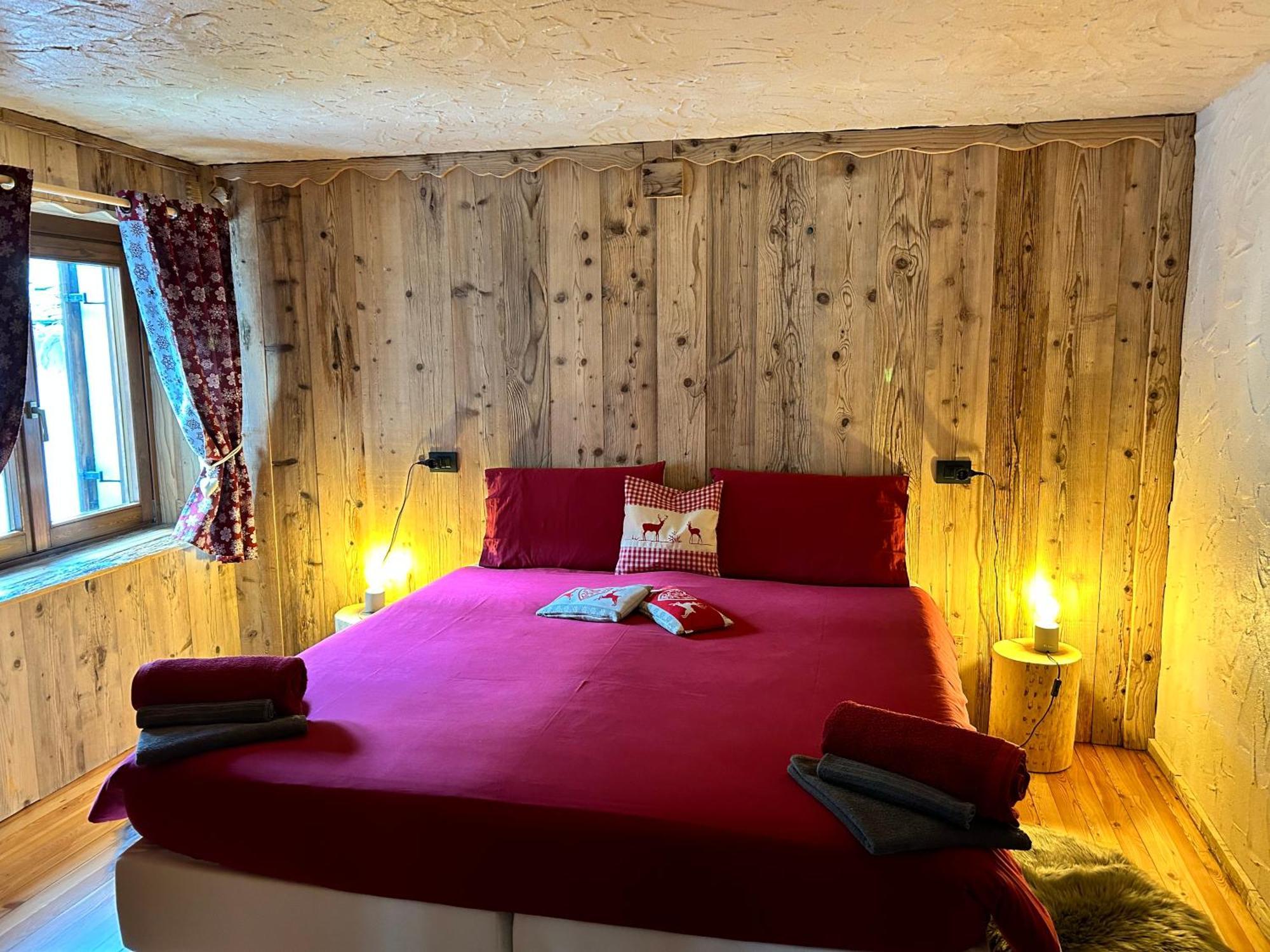 Maison Rongier nel centro di Cogne Esterno foto