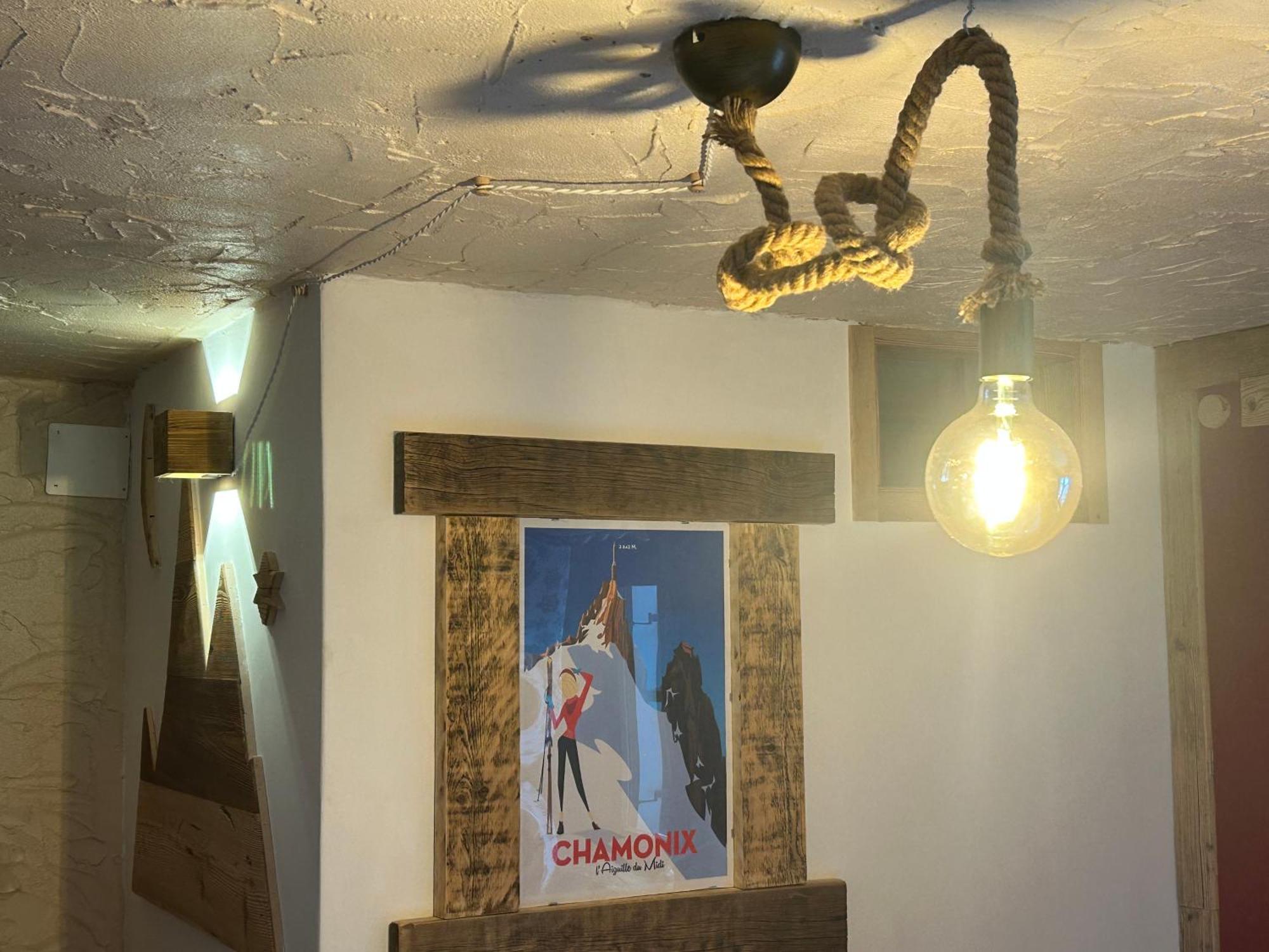 Maison Rongier nel centro di Cogne Esterno foto