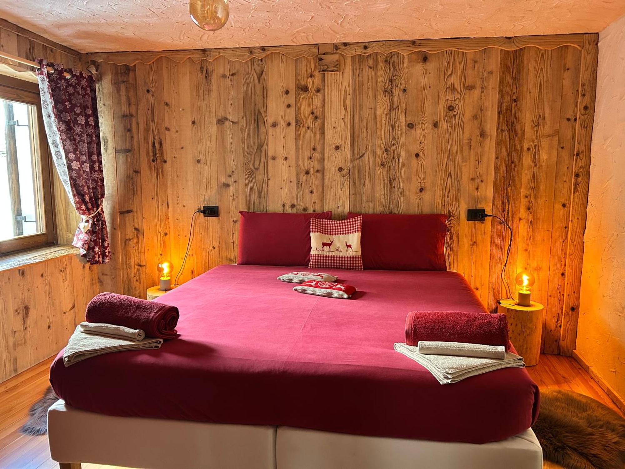 Maison Rongier nel centro di Cogne Esterno foto